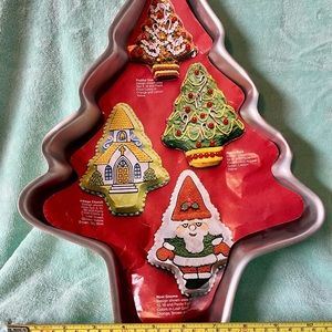 Vintage Wilton Christmas Tree Cake Pan